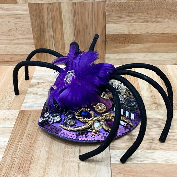Customized Embellished Spider Fascinator Hat Halloween Costume Hat - Picture 1 of 16